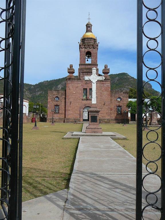 Hotel Paraiso Del Oso Cerocahuí Eksteriør billede